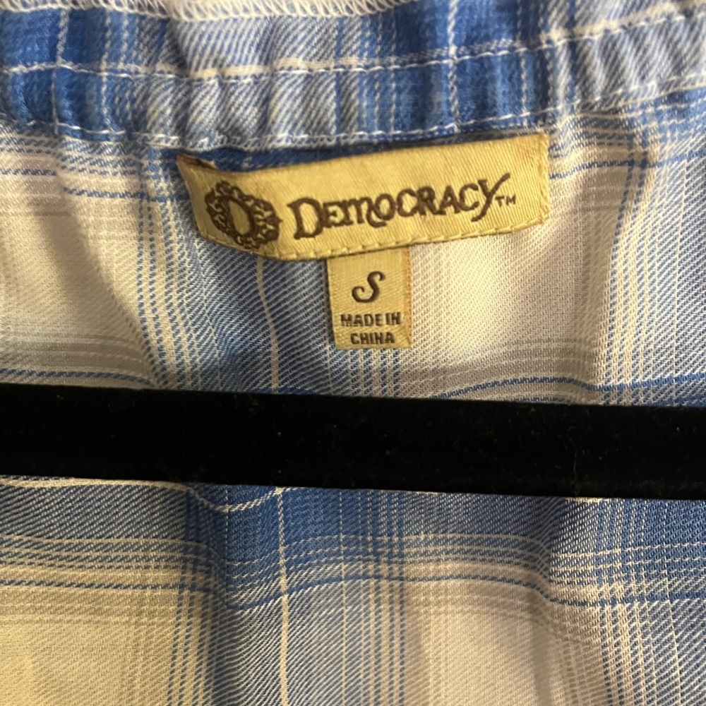 Democracy top - Picture 4 of 5